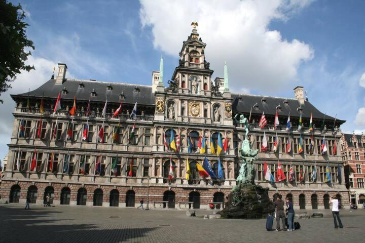 Cozy Apartment In Antwerpen Centraal Eksteriør bilde